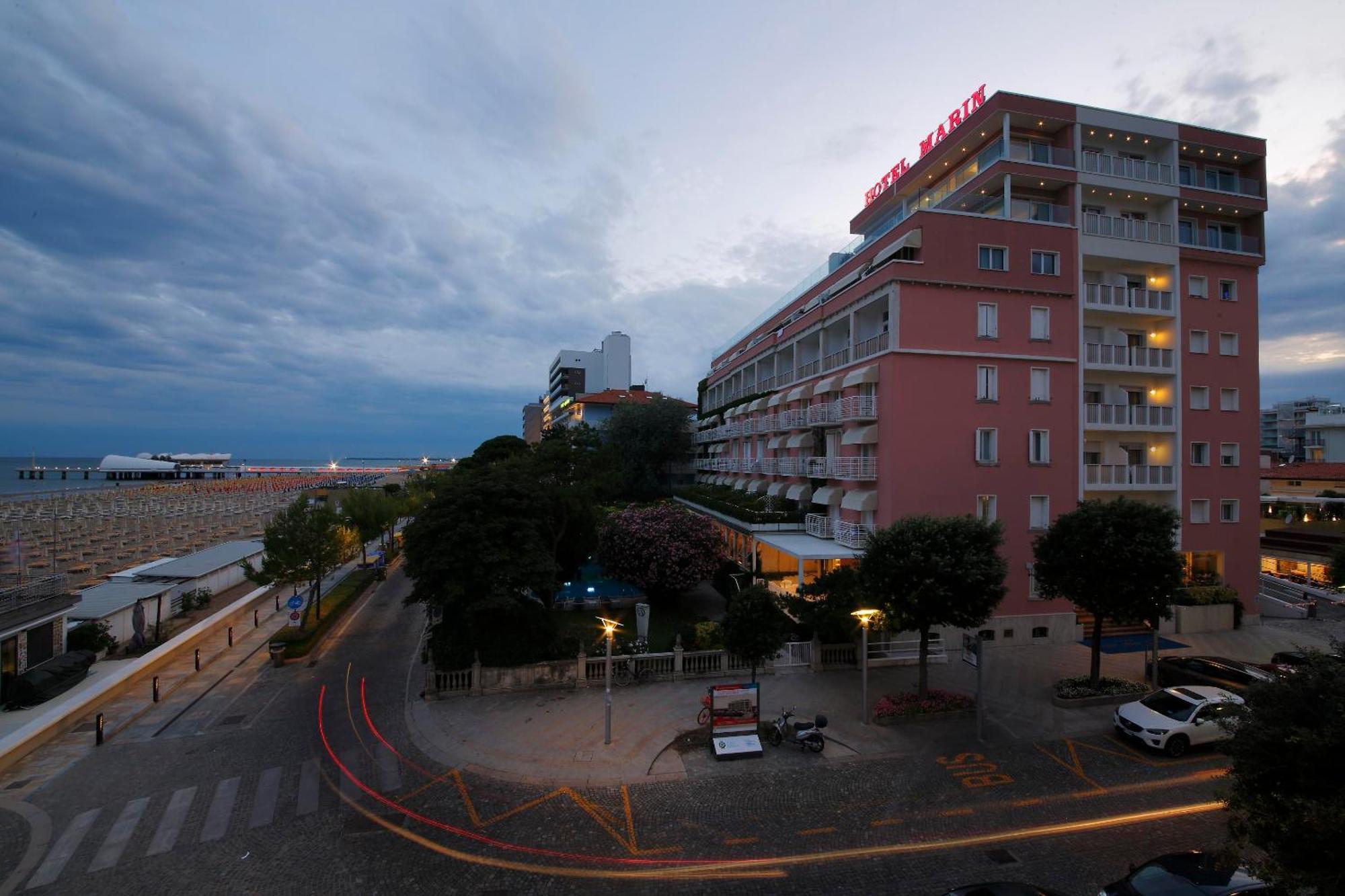 Grande Albergo Marin Lignano Sabbiadoro Eksteriør billede